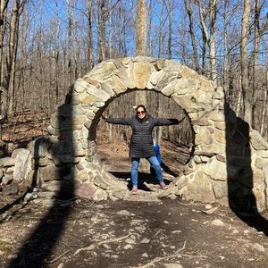 Meet your Posher, Helen